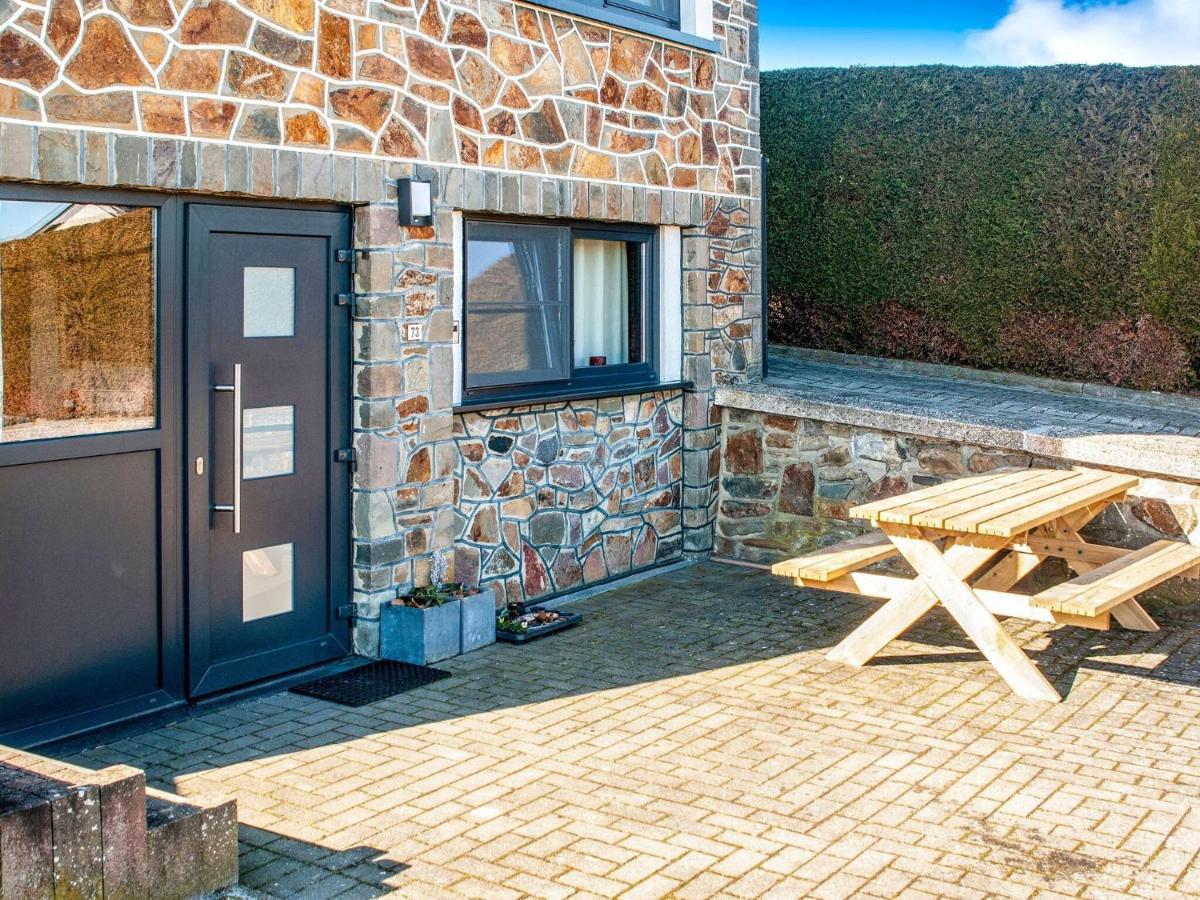 Sophisticated Holiday Home In Lierneux Near Forest エクステリア 写真